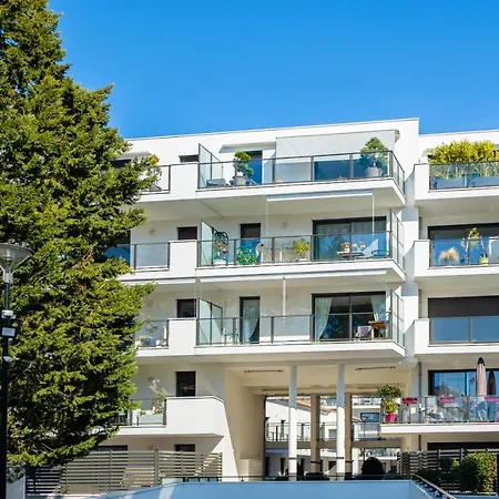 Apartamento La Pepite - Appt En Hypercentre Au Calme, Terrasse Et Garage - Res Meyer Royan
