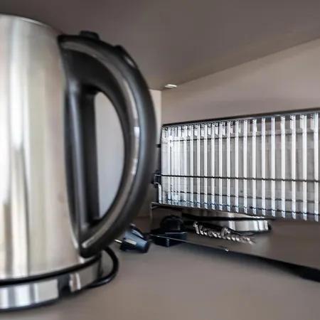 La Pepite - Appt En Hypercentre Au Calme, Terrasse Et Garage - Res Meyer * Royan