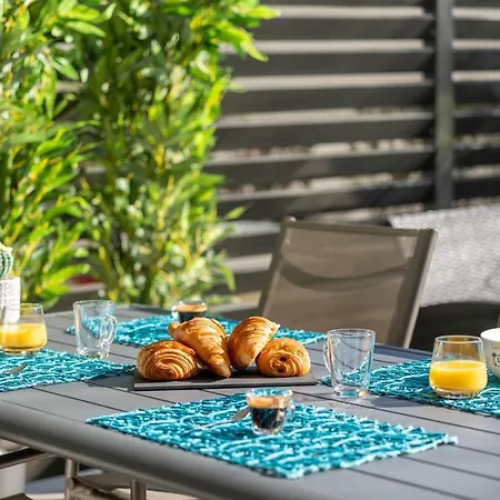 Apartament La Pepite - Appt En Hypercentre Au Calme, Terrasse Et Garage - Res Meyer Royan